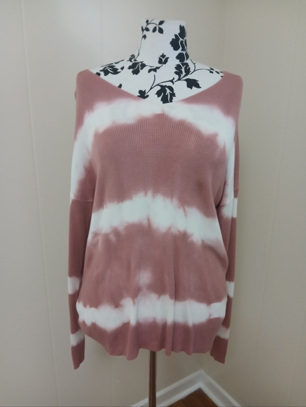 MACARON Dusty Rose and White Off-the-Shoulder Tie-Dye Sweater